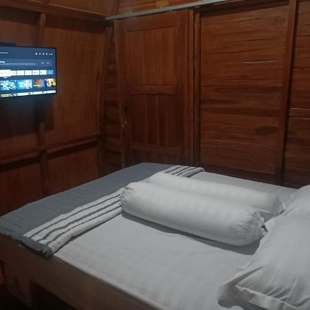 Wooden House Paseban Villa Bogor Eksteriør billede