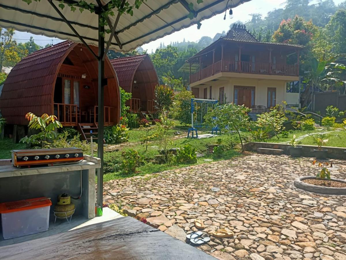 Wooden House Paseban Villa Bogor Eksteriør billede