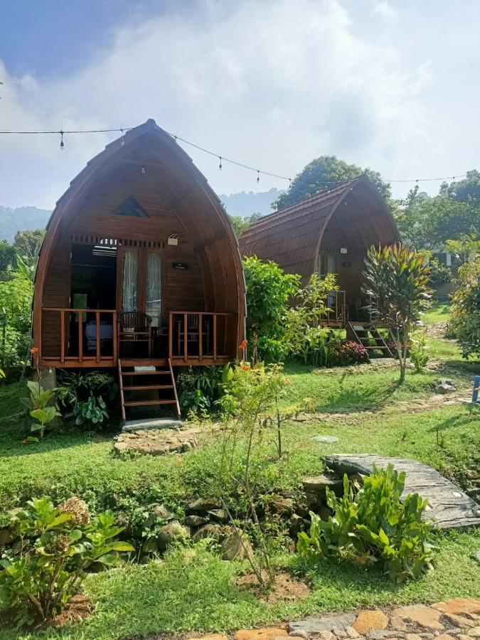 Wooden House Paseban Villa Bogor Eksteriør billede